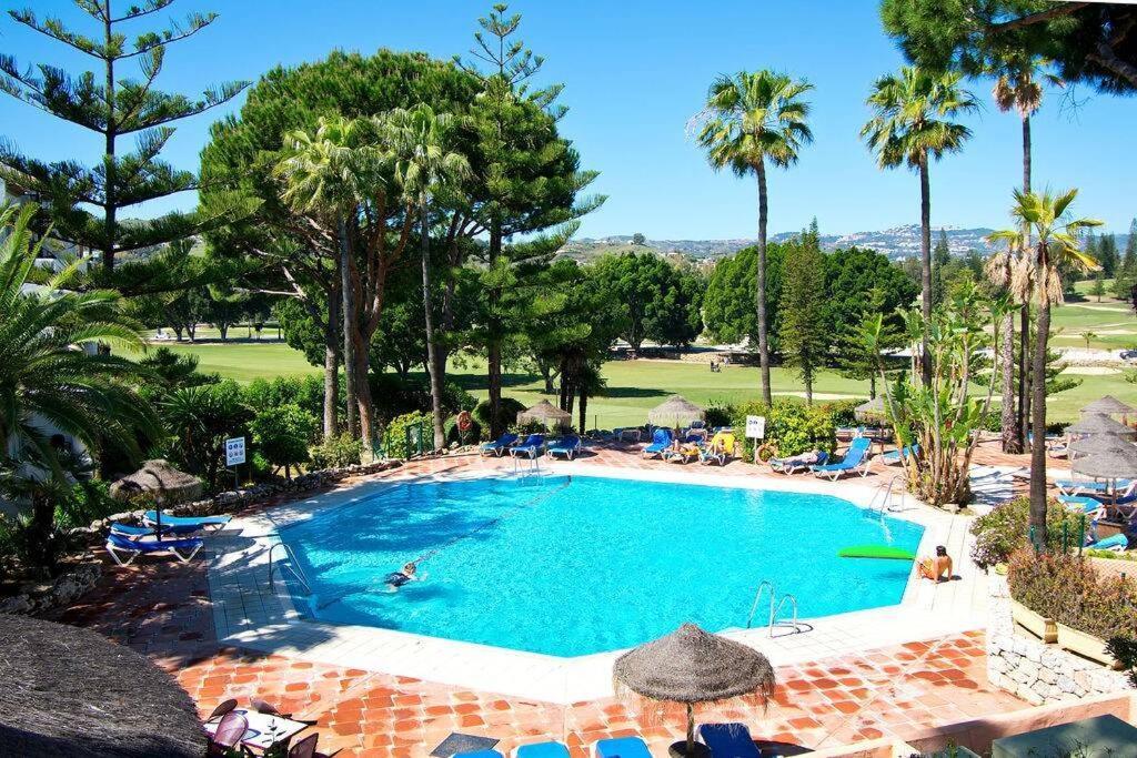 Spectacular Apartment In Matchroom Country Club Fuengirola Exterior photo