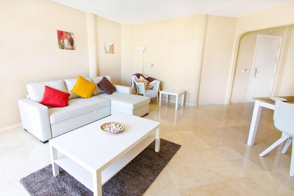 Spectacular Apartment In Matchroom Country Club Fuengirola Exterior photo